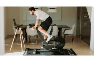 Cómo reducir vibraciones y ruidos de una bici indoor para no molestar a los vecinos
